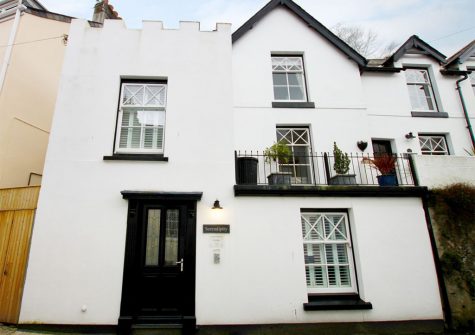 Outside Serendipity, Fowey