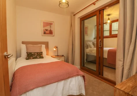 Bedroom #4 Shangri-La, Bideford
