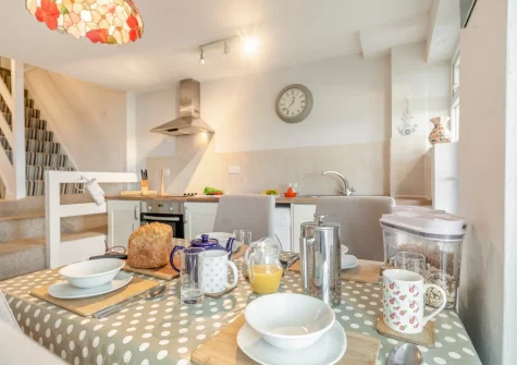 The dining area at Shellseekers, Marazion