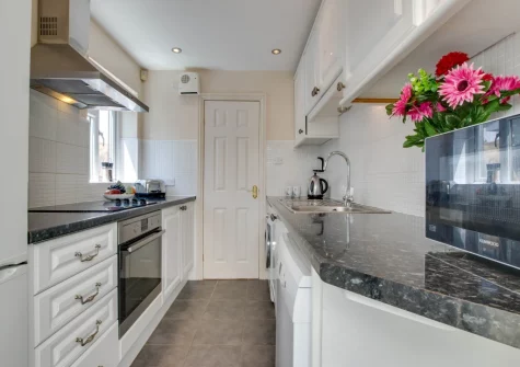 The kitchen at Shellseekers, Tregolds