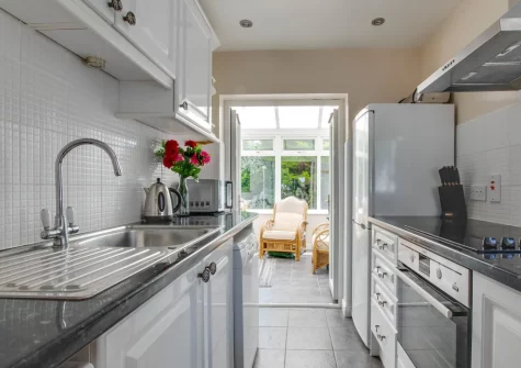 The kitchen at Shellseekers, Tregolds
