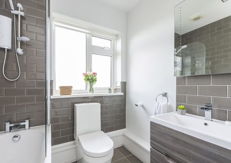 The bathroom at Sherrin, Bull Point Lighthouse, Mortehoe