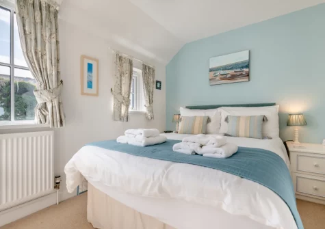 Bedroom #1 at Ship Shape, Padstow