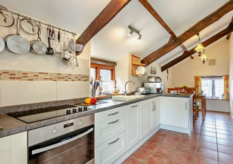 The kitchen at Shirleys Cottage, Bentwitchen
