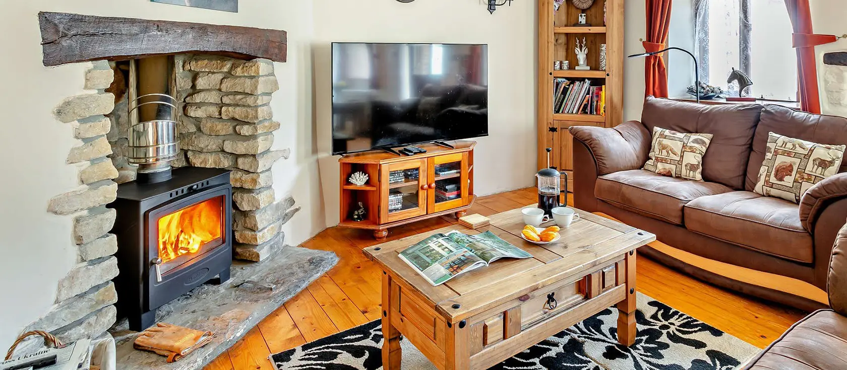 Shirleys Cottage, Bentwitchen is a characterful stone barn conversion on Exmoor's edge offering cosy interiors, a private garden, and a games room. Perfect for families seeking countryside adventures with beaches and attractions within easy reach.