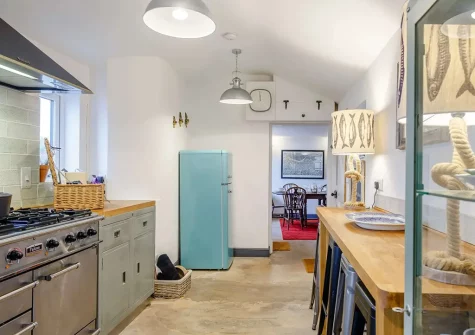 The kitchen at Shoestring Cottage, Lympstone