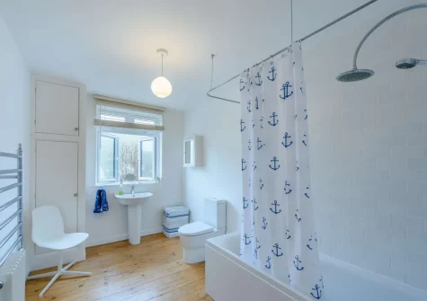 The bathroom at Silver Seas, Combe Martin