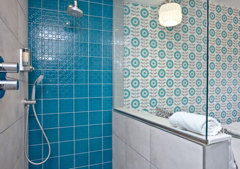Bedroom #1 en-suite at Sir Arthur Conan Doyle, 1 Elliot Terrace, Plymouth