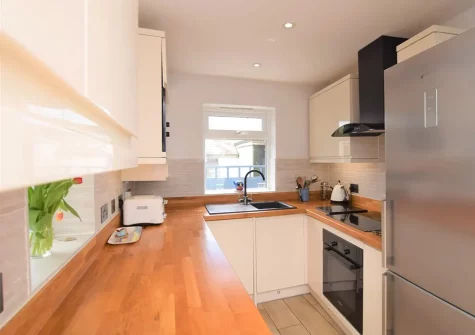 The kitchen at Skippers Cottage, Brixham