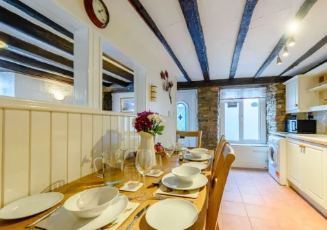 The kitchen & dining area at Skippers Cottage, Ilfracombe
