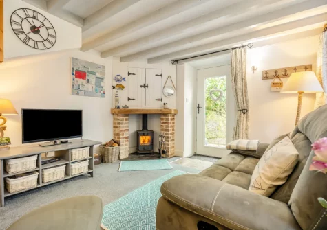 The living area at Skyber Riverview Barn, Tresarrett