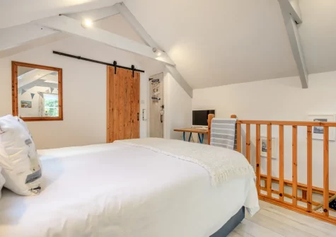 The bedroom at Skyber Riverview Barn, Tresarrett