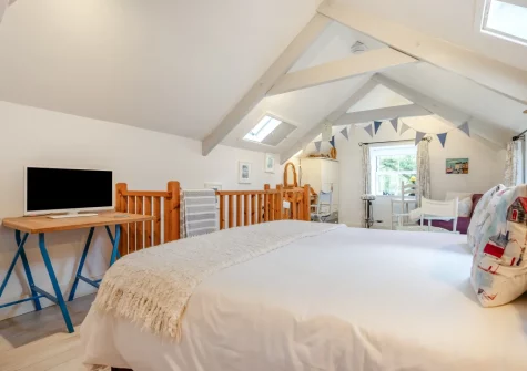 The bedroom at Skyber Riverview Barn, Tresarrett