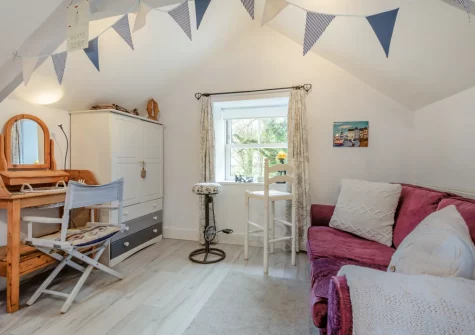 The bedroom at Skyber Riverview Barn, Tresarrett