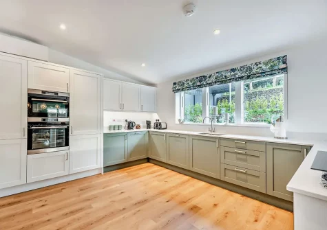 The kitchen at Skybreak, Appledore