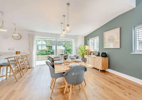 The dining area at Skybreak, Appledore