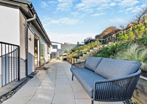 The patio & outdoor sitting area at Skybreak, Appledore