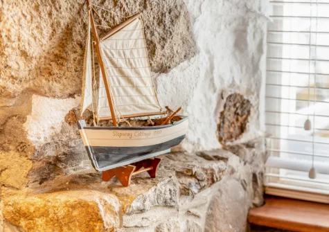 The living area at Slipway Cottage, 8 Back Lane, St Ives