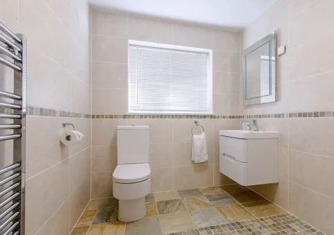 The wet room at Slow Tide, Bude
