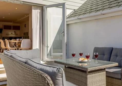 The patio & alfresco dining area at Slow Tide, Bude
