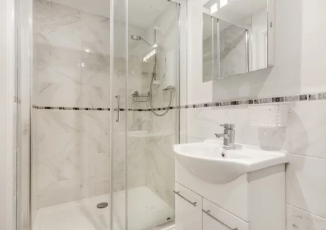 The ground floor shower room at Smithy Cottage, Marazion