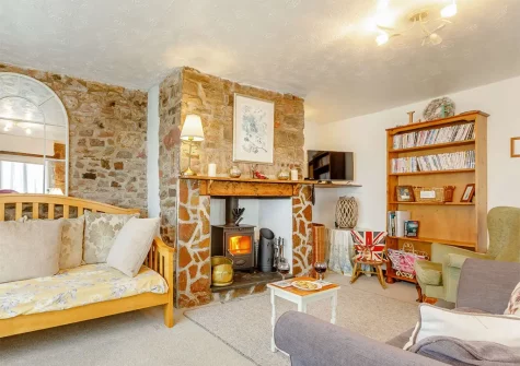 The living room at Snowdrop Cottage, Hartland