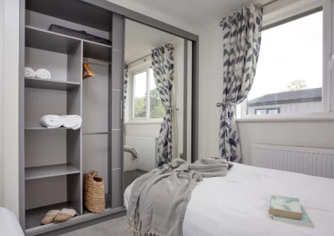 Bedroom #3 at Snowdrop Lodge, 9 Roadford Lake Lodges, Broadwoodwidger