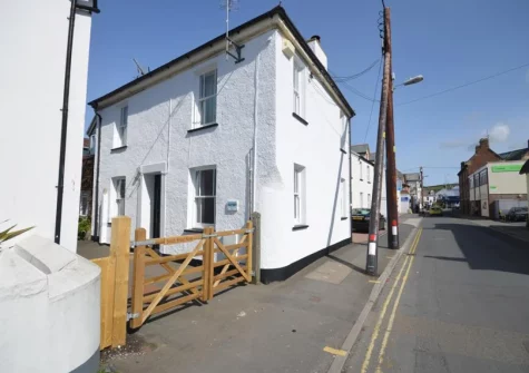 South Street Farm is an inviting hideaway in the centre of the North Devon village of Braunton