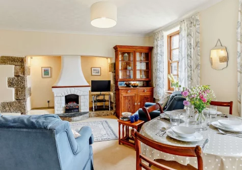 The living & dining area at Sowanna Farm Cottage, White Cross