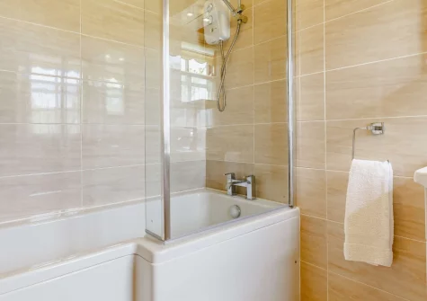 The bathroom at Sowanna Farm Cottage, White Cross