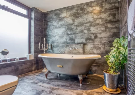 The bathroom at Spindrift, Instow