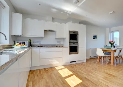 The kitchen & dining area at Spindrift, Mortehoe