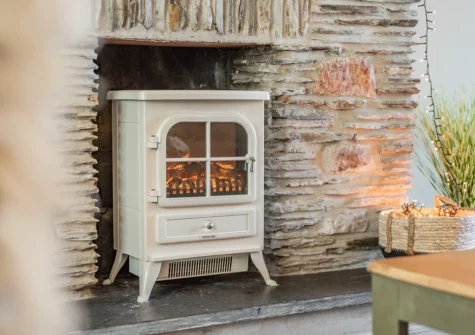 The living room at Spring Cottage, Mortehoe