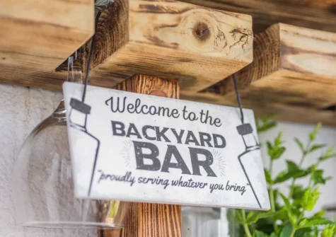The patio bar at Spring Cottage, Mortehoe