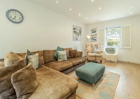 The living room at Spring Tide, Porthtowan