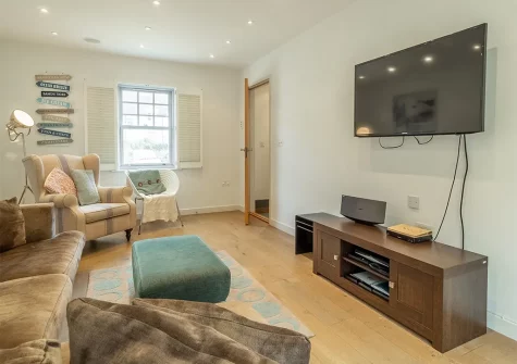 The living room at Spring Tide, Porthtowan