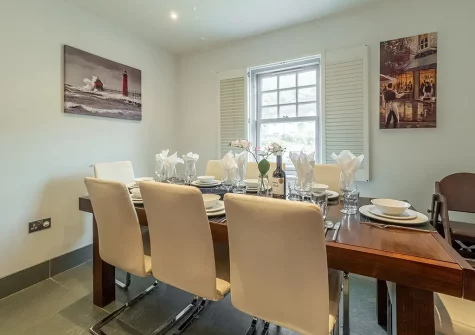 The dining area at Spring Tide, Porthtowan