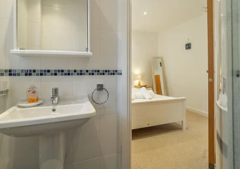 Bedroom #1 en-suite at Spring Tide, Porthtowan