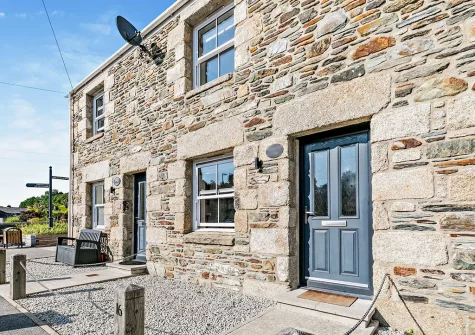 Springfield Cottage is a beautifully presented, dog-friendly cottage on the fringes of Helston