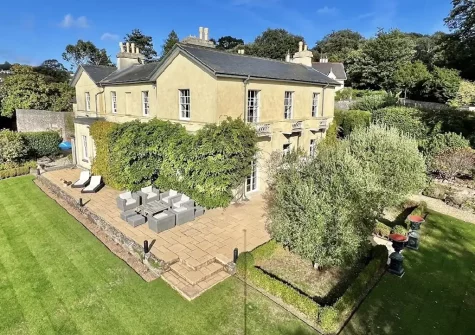 The patio & garden at St Anne's Manor, Torquay