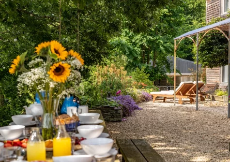 The alfresco dining & outdoor sitting area at St Mary's, Little Petherick