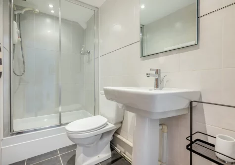 The second floor shower room at St Piran's, Padstow