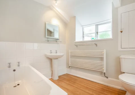 The bathroom at St Piran's, Padstow