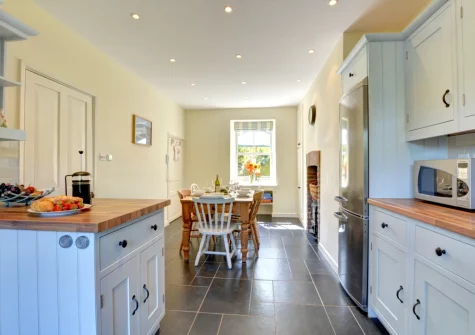 The country-style kitchen at St Teresa's Cottage, St Mawgan