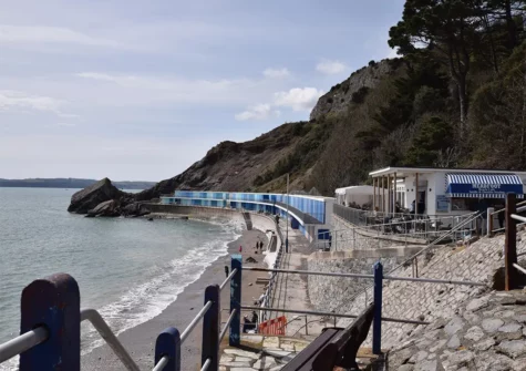 Starboard, Hesketh Mews is an ideal base for visiting Meadfoot Beach and seeing everything Devon has to offer