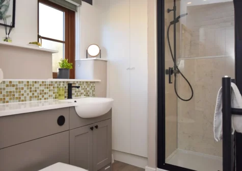 The ensuite shower room at Stargazey Barn, Buckland Brewer
