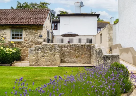 The garden at Starre Barn Cottage, Beer