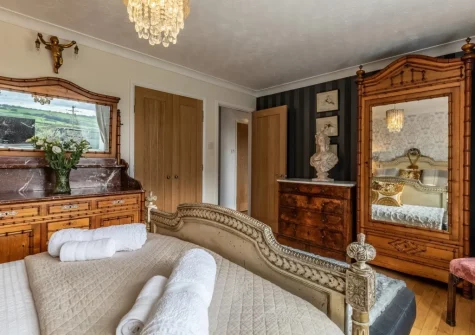 Bedroom #1 at Stonewold, Buckland Brewer