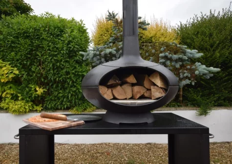 The barbecue area at Stonewold, Buckland Brewer