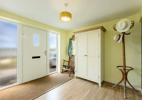 The entrance area at Stradav, Polzeath